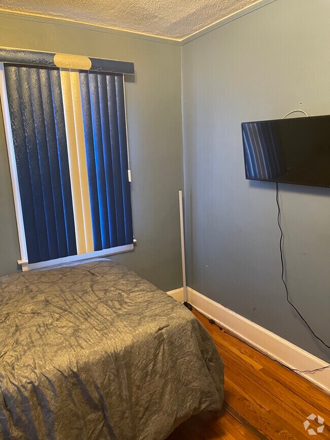 High Park Apartments for Rent with Utilities Included Detroit, MI 1