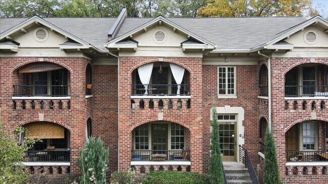 Foto del edificio - 795 Ponce De Leon Pl NE