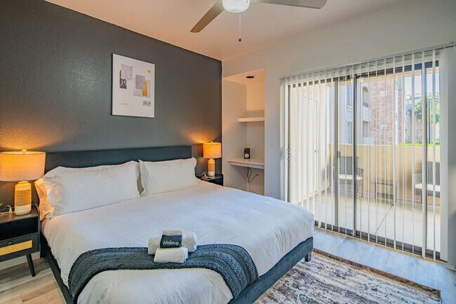 Foto del edificio - 7455 N 95th Ave