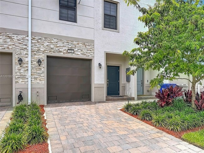 Foto del edificio - 939 NW 3rd Terrace