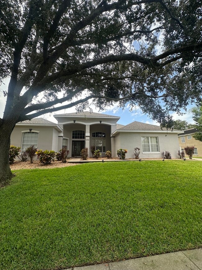 Building Photo - 2726 Formosa Blvd