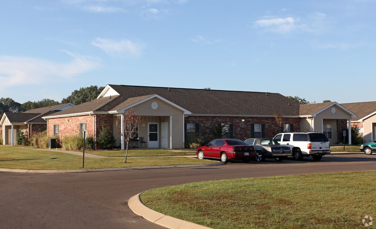 Camden Park Apartments Apartments 107 Parkview Canton, MS