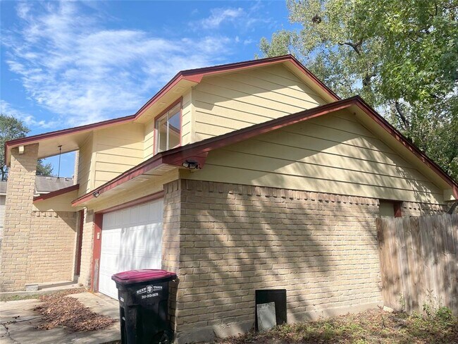 Building Photo - 24022 Spring Fork Dr