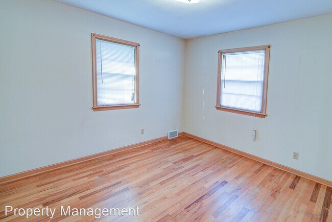 Foto del edificio - 3 br, 1 bath House - 2733 E Jefferson Avenue