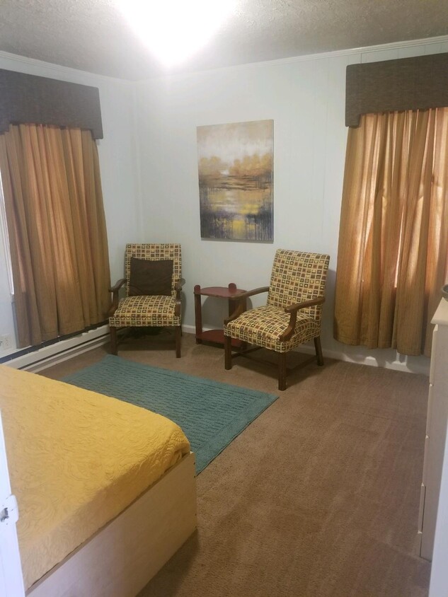 Foto del edificio - 112 Live Oak Dr