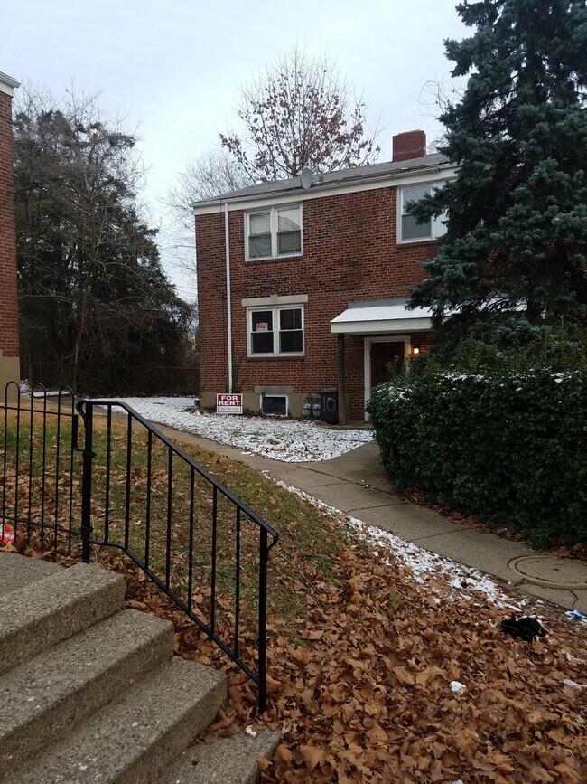 10 Corbin Ct Unit 1, Wilmington, DE 19805 Room for Rent in Wilmington