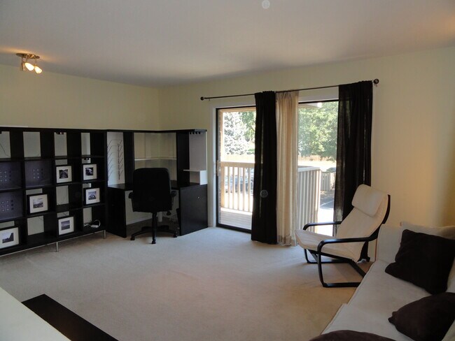 Building Photo - 9400 Old Cedar Ave S