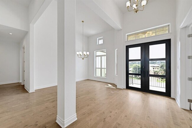Building Photo - 905 Crestone Stream Dr