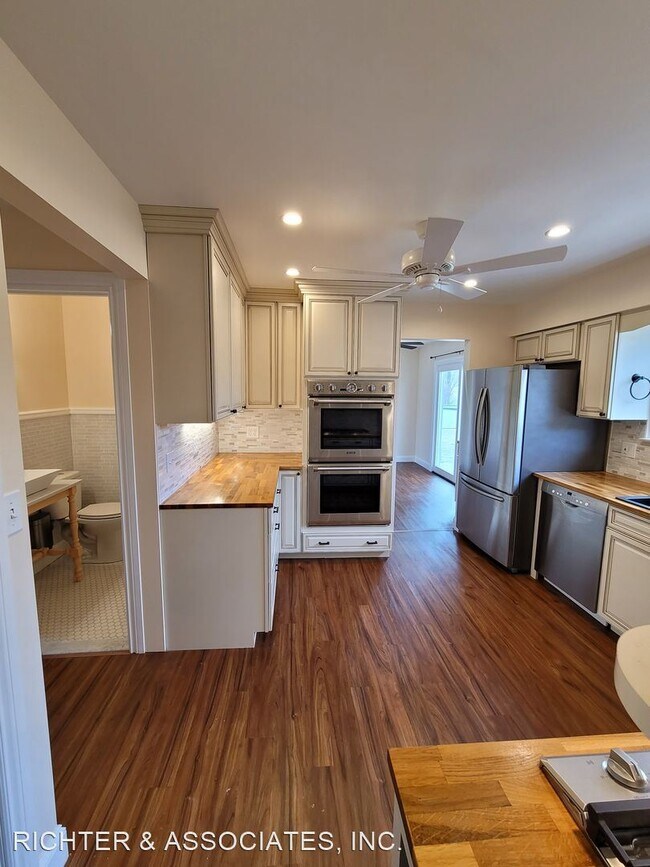 Foto del edificio - 3 br, 1.5 bath House - 1281 RUE DEAUVILLE ...