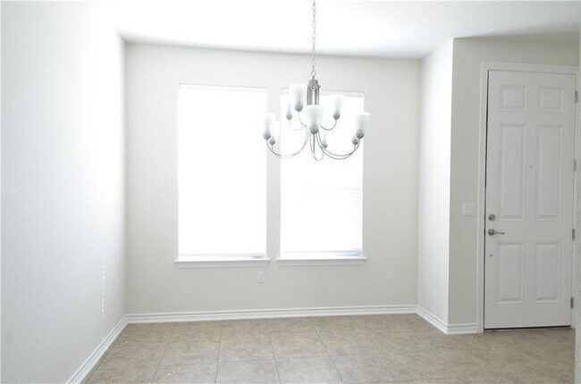 Foto del edificio - 14403 McCoy Lp