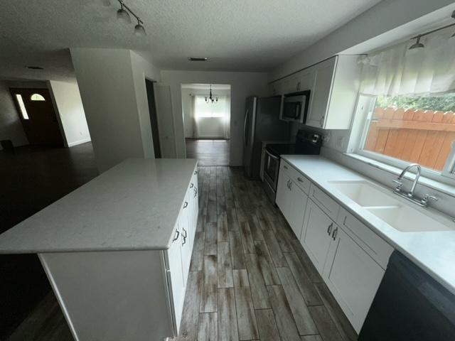 Foto del edificio - 3228 Davis St