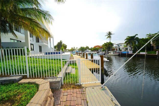 Foto del edificio - 2761 NE 22nd Ct
