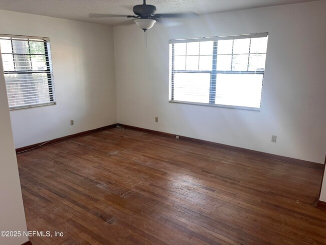 Building Photo - 1410 McDuff Ave S