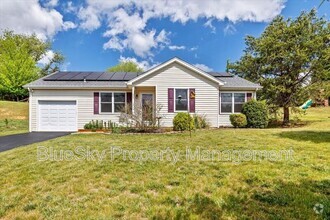 Building Photo - 602 Bull Run