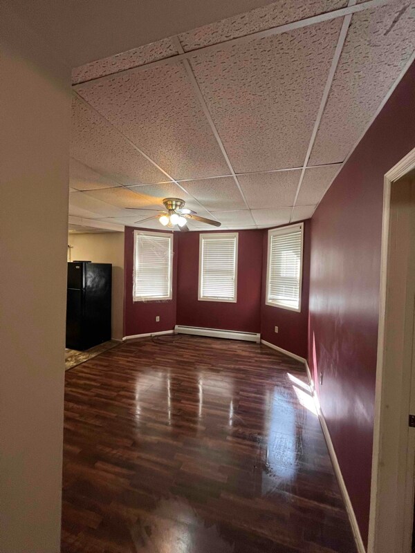 Building Photo - 539 Willow St