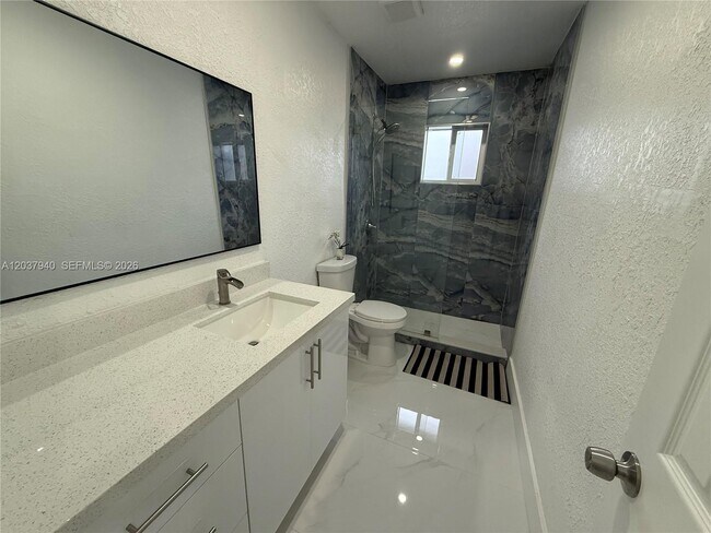 Foto del edificio - 17221 NW 32nd Ave