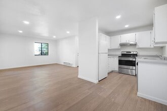 Building Photo - 2085 Highview Ct