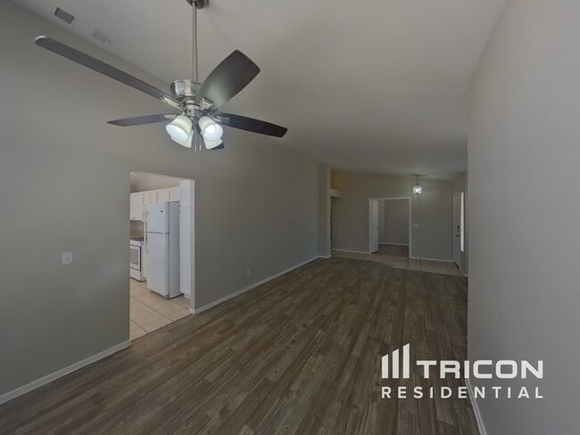 Foto del edificio - 2112 Raspberry Hill Rd