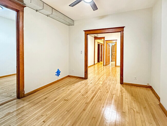 Foto del edificio - 2741 N Central Park Ave