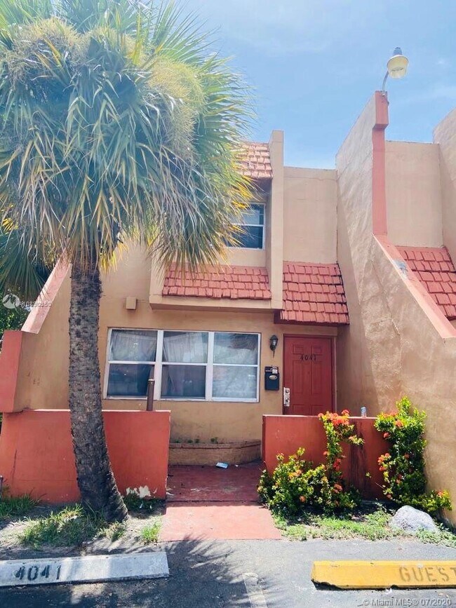 4041 NW 19th St, Lauderhill, FL 33313 Townhouse for Rent in Lauderhill, FL