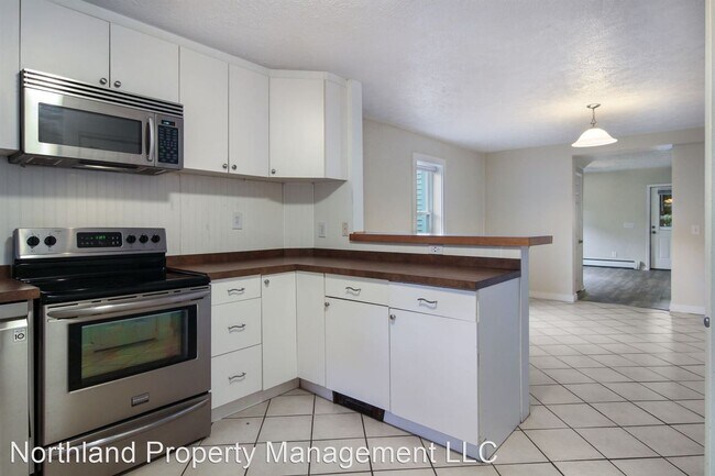 Building Photo - 2 br, 2 bath House - 301 Cochlin Street