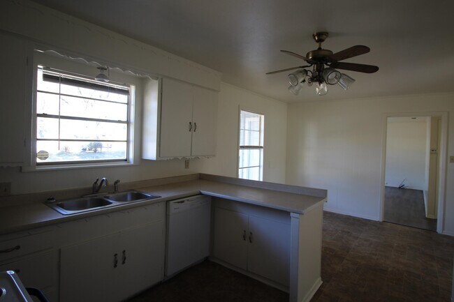 Foto del edificio - 605 W Hill St