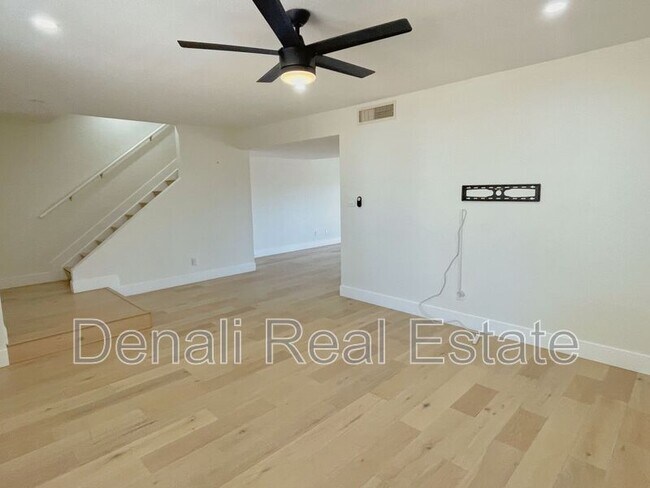 Foto del edificio - 5949 E Thomas Rd