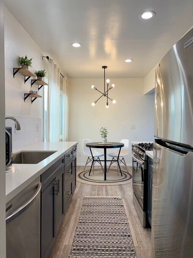 Photo - 813 W Beach Ave House