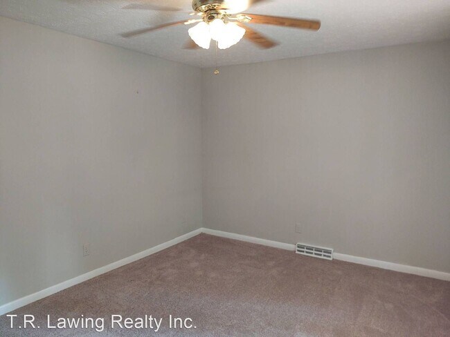 Building Photo - 3 br, 1 bath House - 2010 Melrose Drive