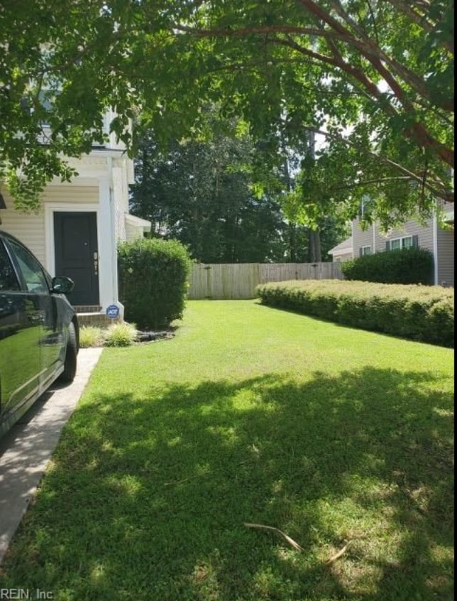 Building Photo - 1211 Gunn Hall Dr