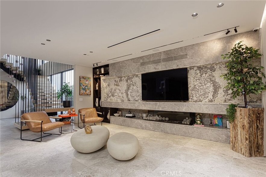 Foto principal - 5106 Lindley Ave