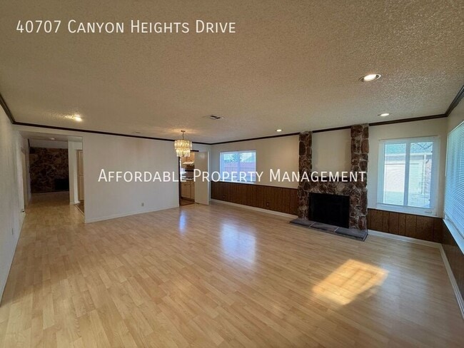 Building Photo - 40707 Canyon Heights Dr