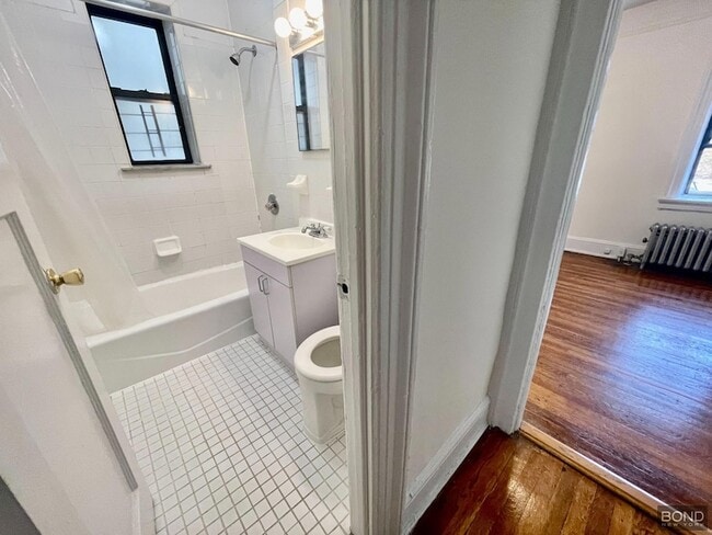 Foto del edificio - 32-15 35th St