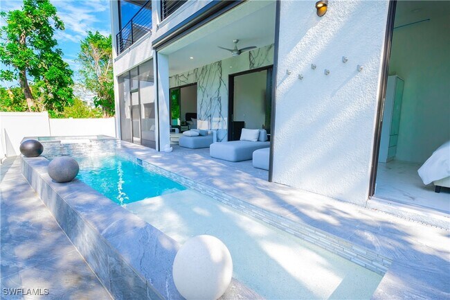 Foto del edificio - 4064 Full Moon Ct