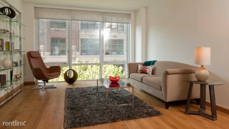 Primary Photo - Studio, 1 bath Apartment - 451 W 37th St