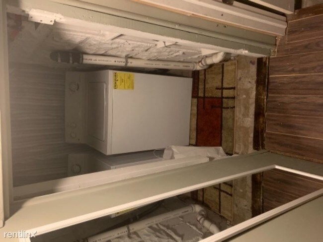 Foto del edificio - 1 br, 1 bath Apartment - 369 Rutgers Ave