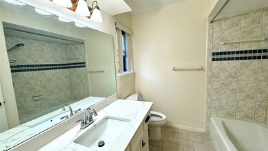 Building Photo - 618 Cannon Ball Dr