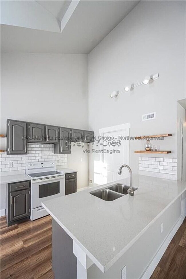 Foto del edificio - 2407 W Ash St