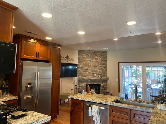 Foto del edificio - Lovely 3 Bedroom, 2.5 Bath Town Home in Encinitas Summerhill Community!