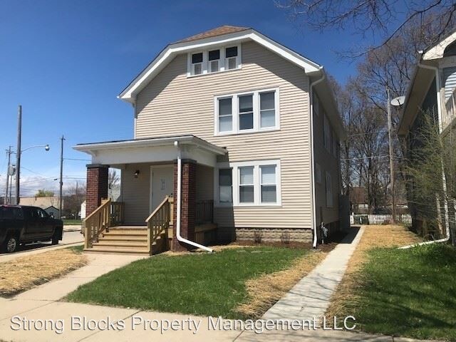 Primary Photo - 5 br, 2 bath House - 2926 W MELVINA ST