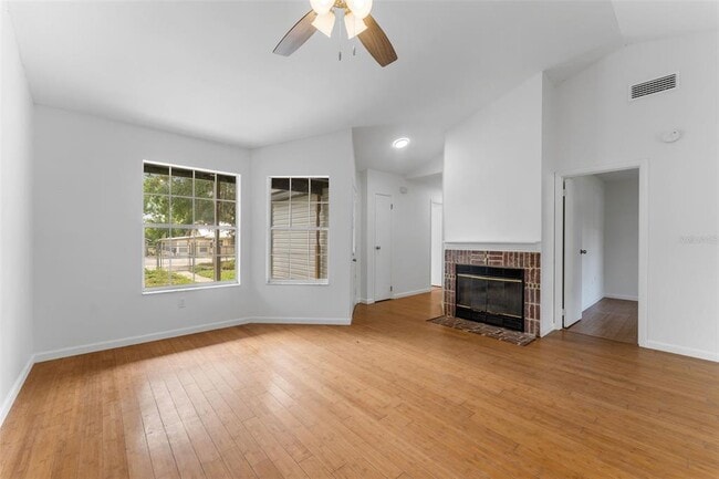Building Photo - 2313 Palm Ave