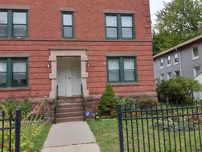 Building Photo - 29B Edgewood St