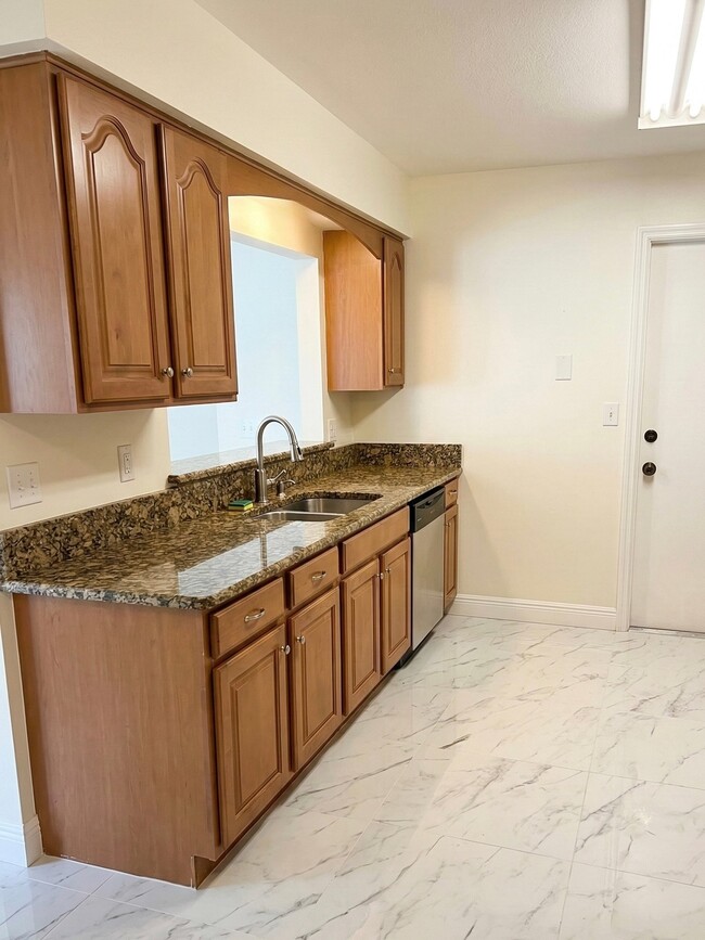 Photo - 355 Springdale Dr Townhome