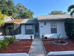 Building Photo - 7315 Parkside Villas Dr
