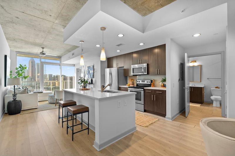 Foto principal - 60 11th St NE