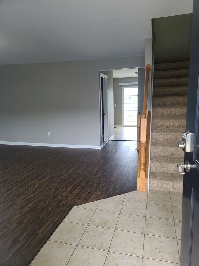 Building Photo - 3 Bedroom Townhome for Rent in Waynesboro!