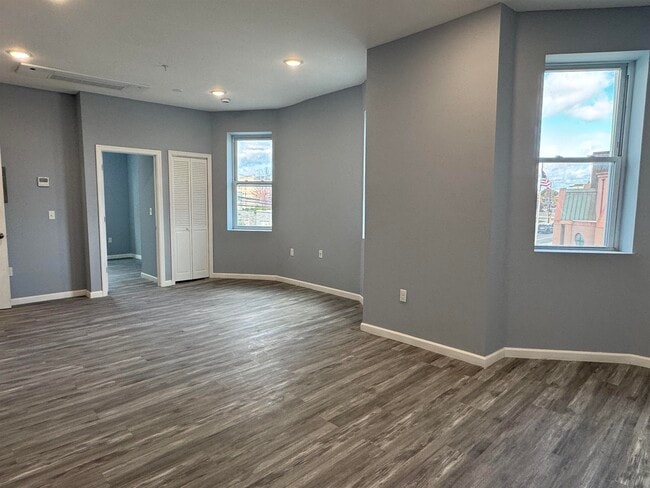 Foto del edificio - 155 Clifton Ave