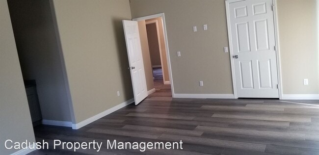 Building Photo - 4 br, 3 bath House - 43054 Denmore Ave, (A...