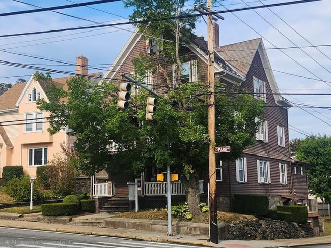 Photo - 529 Park Ave Apartment