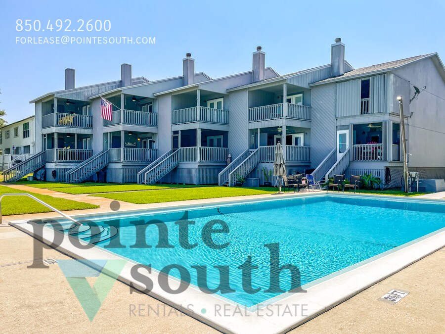 Riverbend 2 Waterfront with slips! Townhouse for Rent in Pensacola